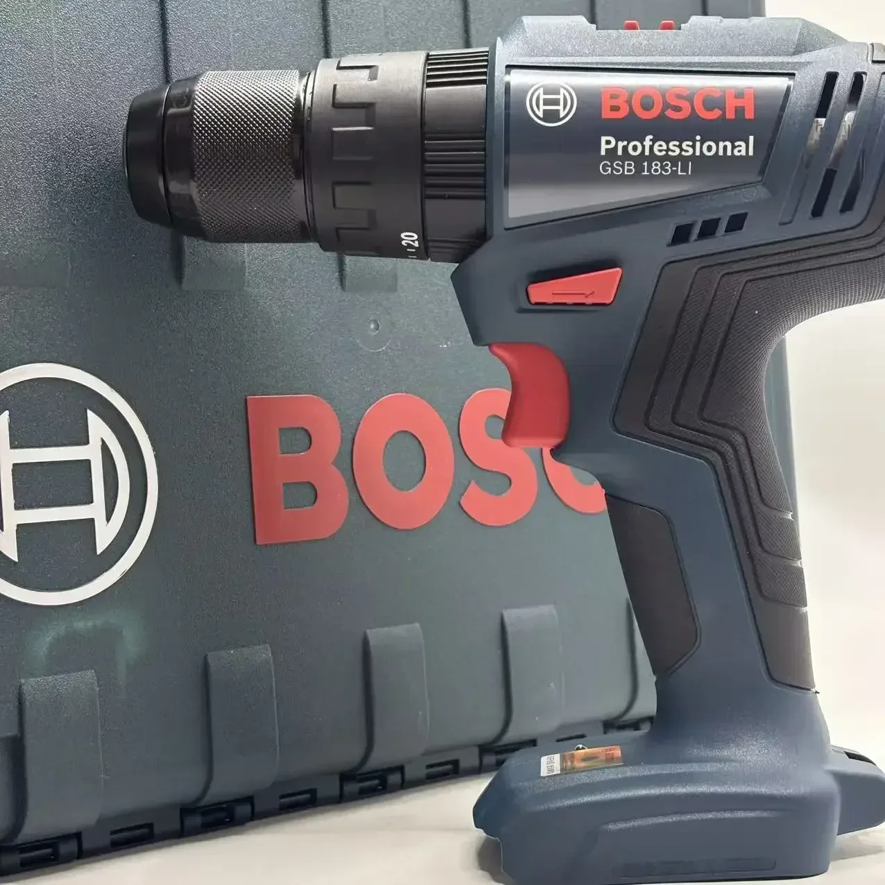 Perceuse à percussion sans fil - Bosch Drill Gsb 18V avis et prix